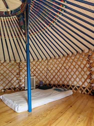 yourte en mode camping près de Valenciennes